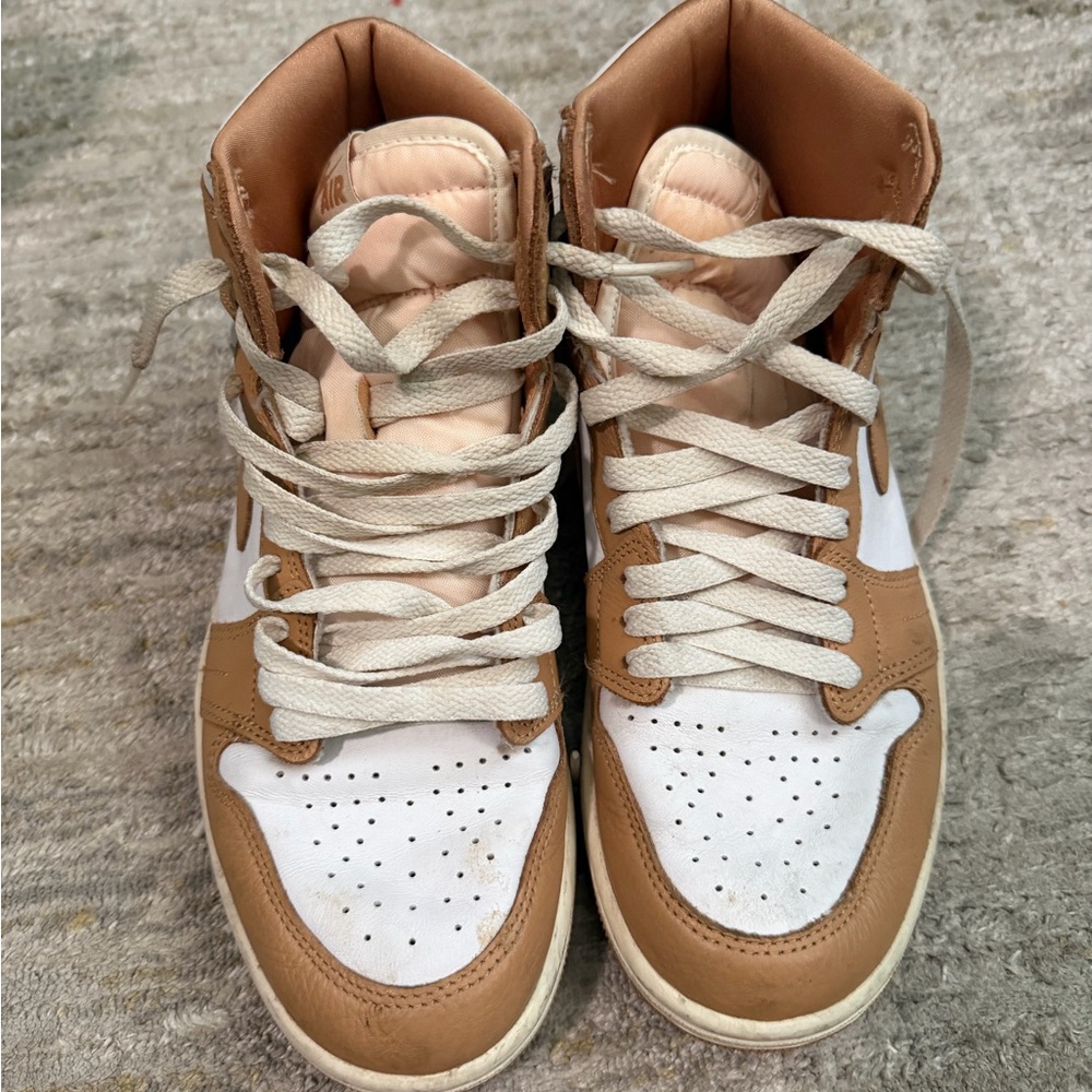 Nike Air Jordan 1 Mid sneakers